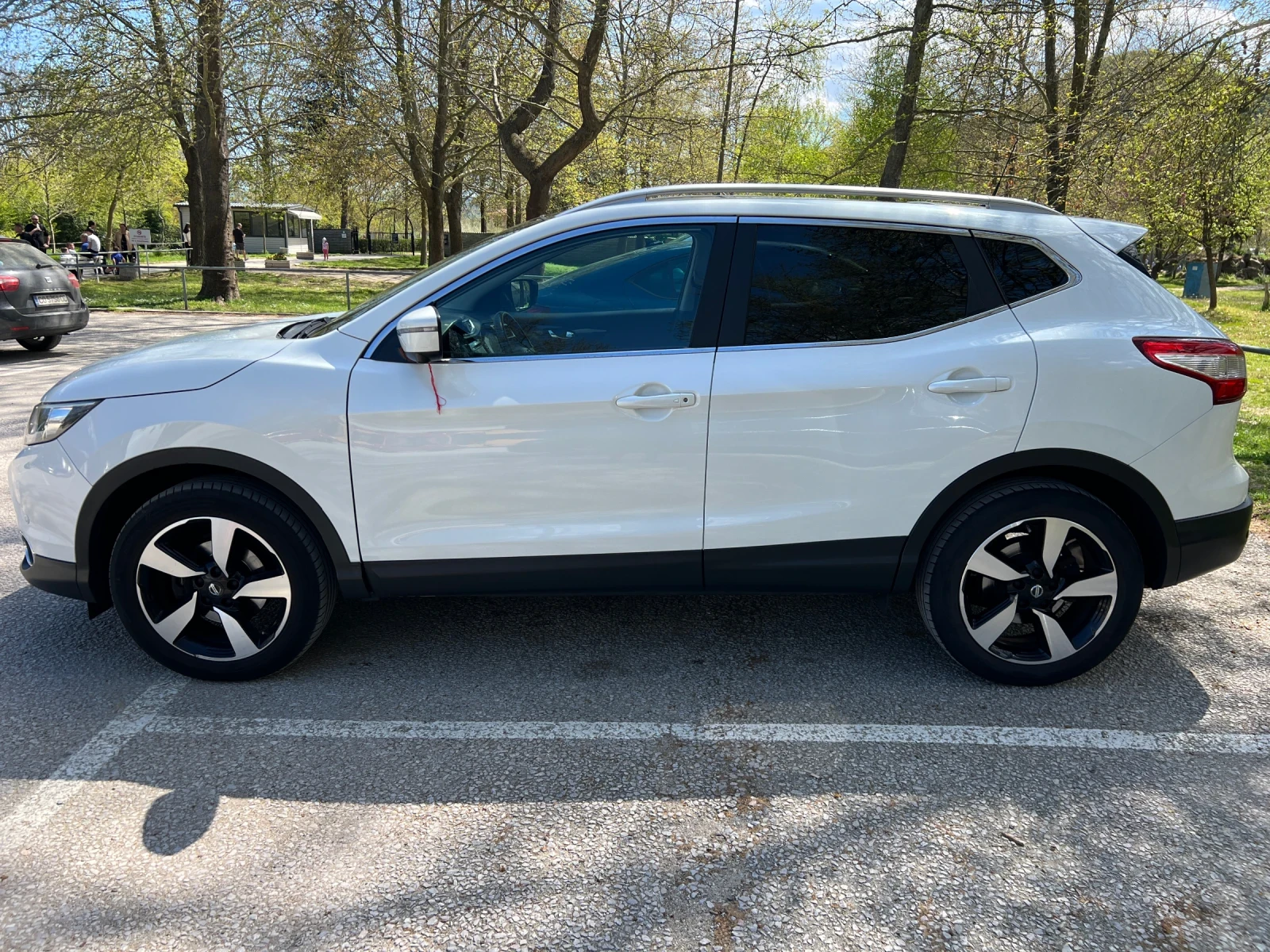 Nissan Qashqai DCI 130, снимка 4 - Автомобили и джипове - 53435953