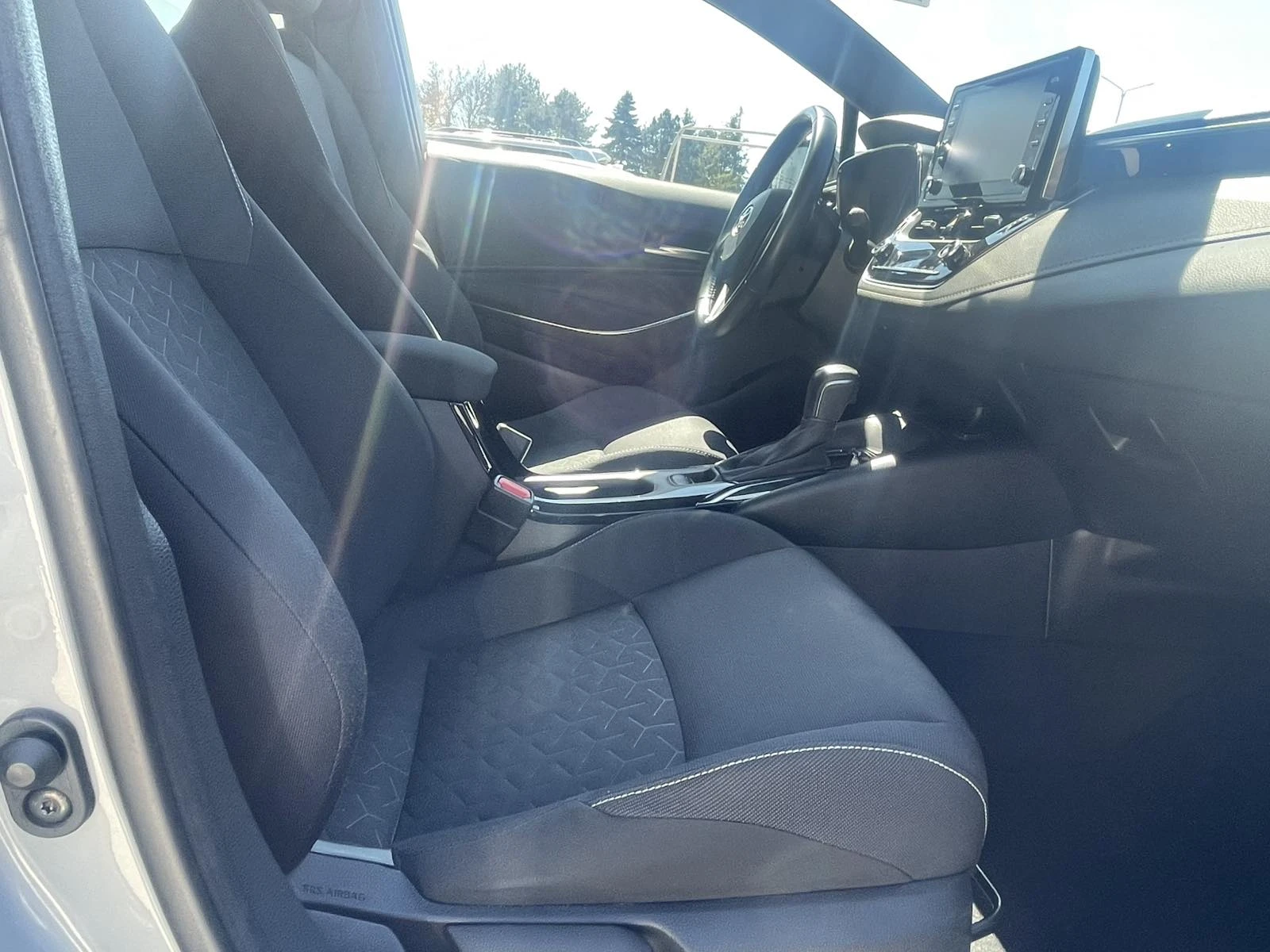 Toyota Corolla 1.8 HEV , снимка 6 - Автомобили и джипове - 54122470