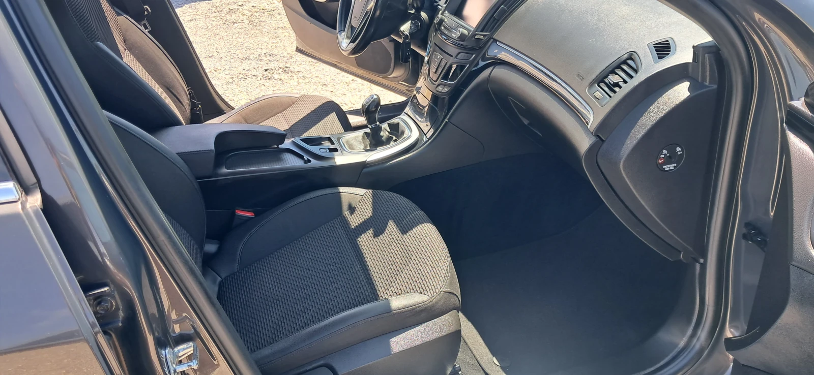Opel Insignia 2.0 CDTI Euro5 B, снимка 13 - Автомобили и джипове - 54443764