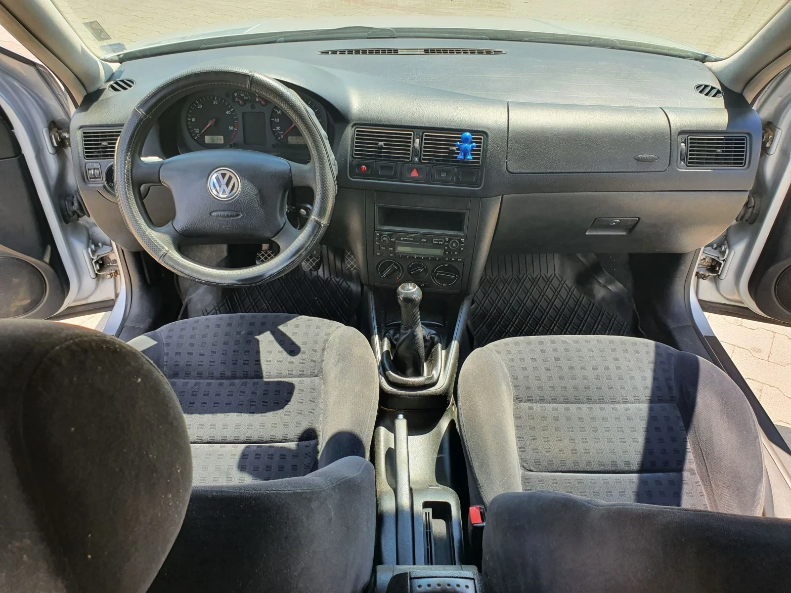 VW Golf 1.9 TDI, снимка 6 - Автомобили и джипове - 54633483