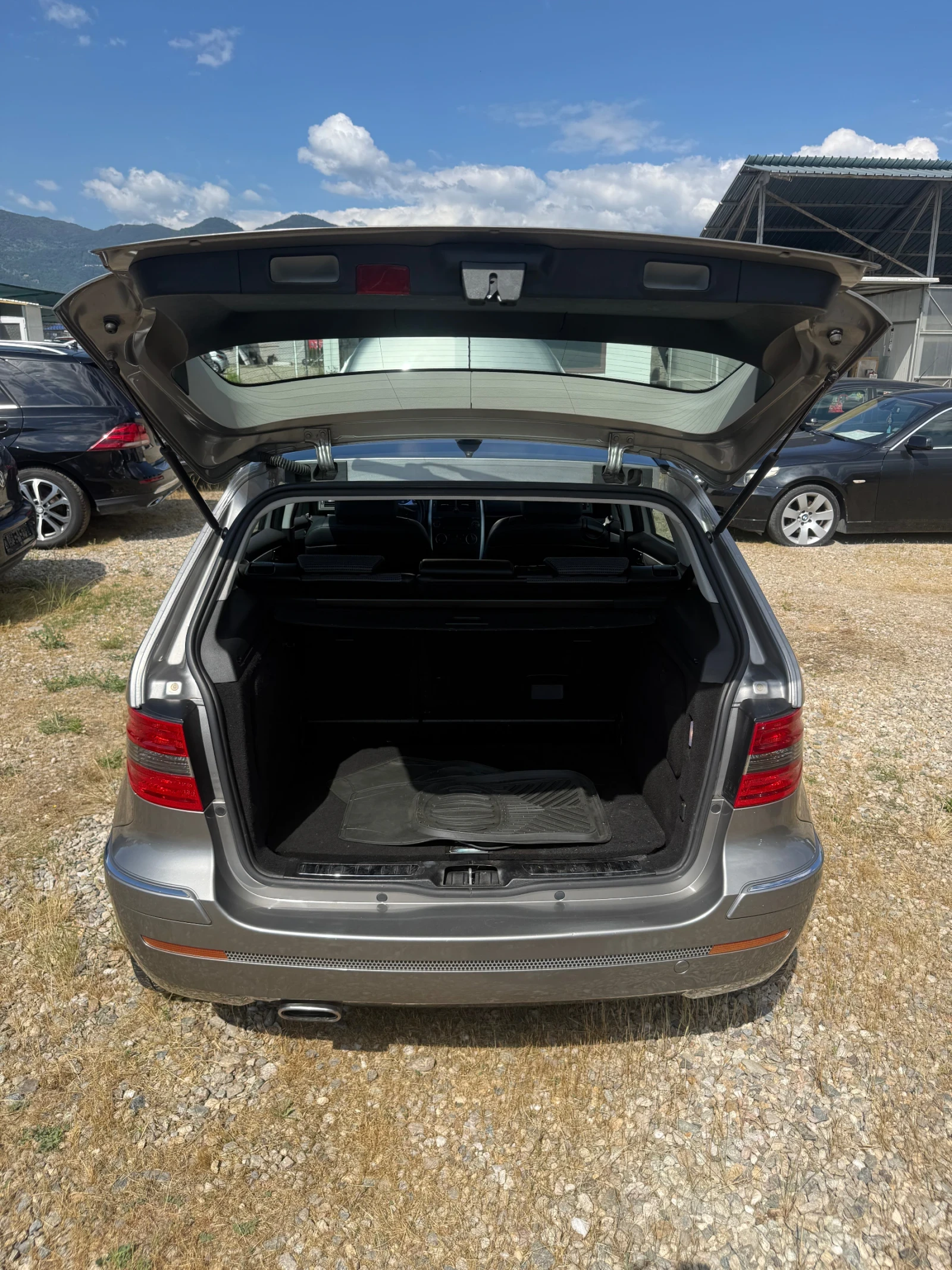 Mercedes-Benz B 180 2.0CDI* ЛИЗИНГ, снимка 15 - Автомобили и джипове - 54966715