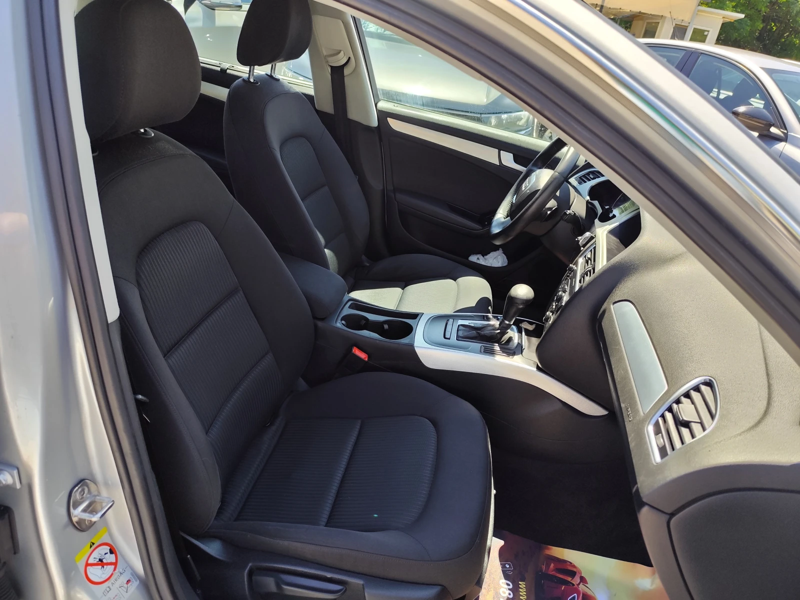 Audi A4 AVANT 2.0 TDi* АВТОМАТИК* ЕURO 5A* LED* XENON* , снимка 12 - Автомобили и джипове - 55046022