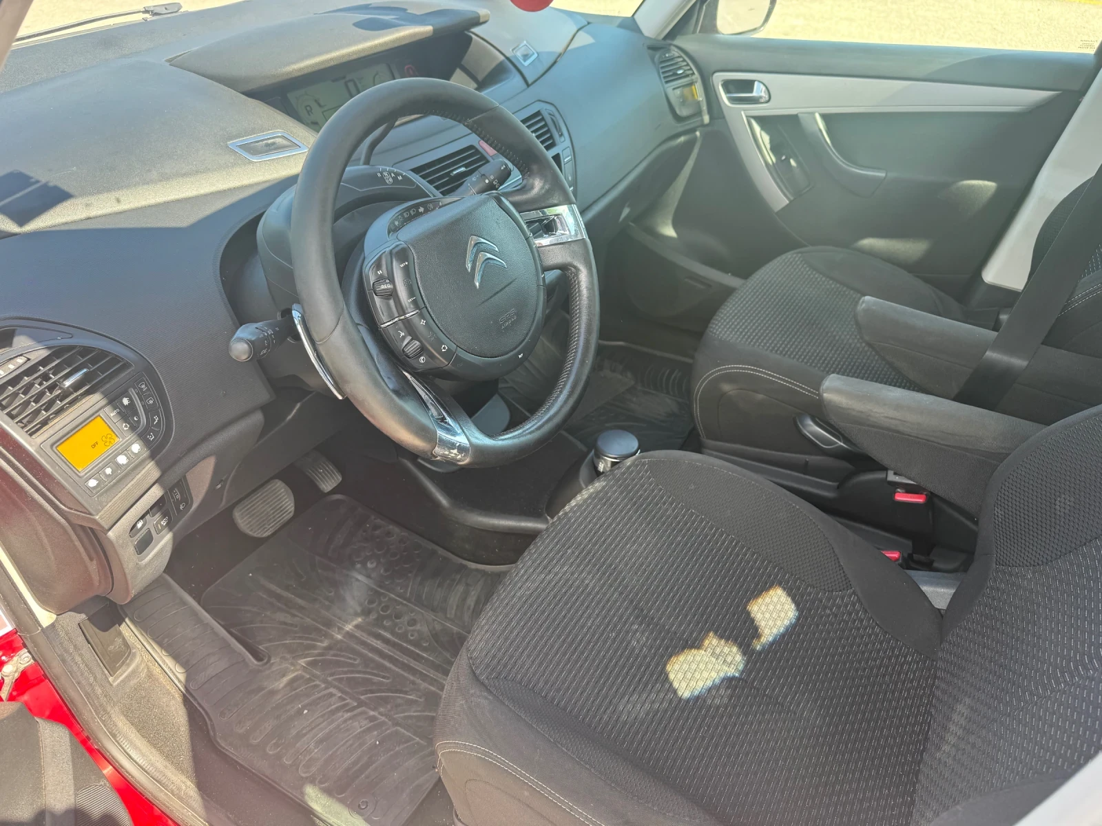 Citroen Grand C4 Picasso 1.6 7mesta ecodrive Automat , снимка 7 - Автомобили и джипове - 55229966