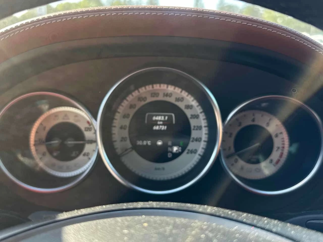 Mercedes-Benz CLS 550 * CARFAX * БЕЗ ПЪРВОНАЧАЛНА ВНОСКА, снимка 8 - Автомобили и джипове - 55435469