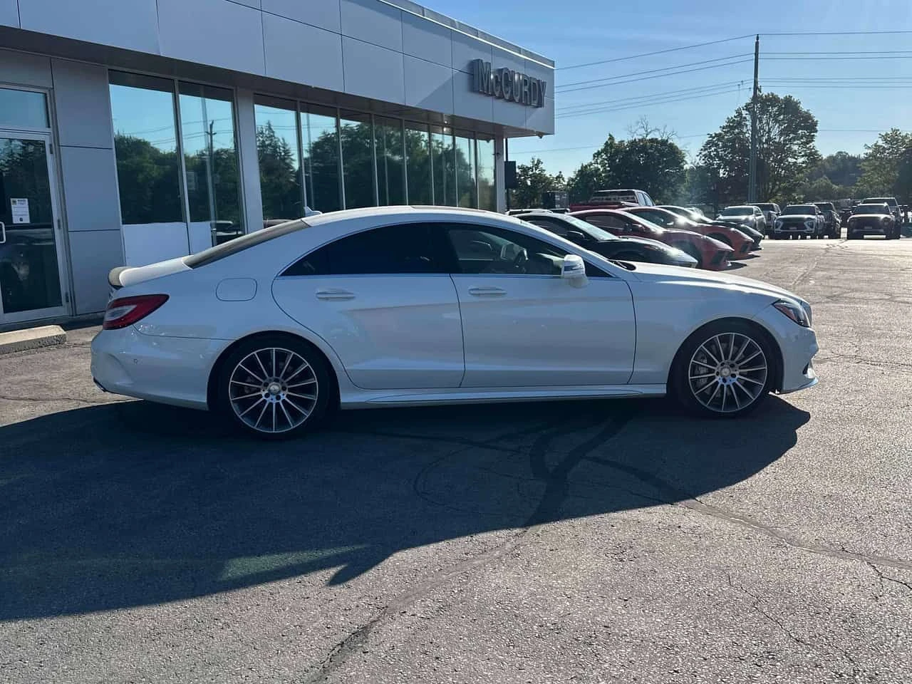 Mercedes-Benz CLS 550 * CARFAX * БЕЗ ПЪРВОНАЧАЛНА ВНОСКА, снимка 3 - Автомобили и джипове - 55435469
