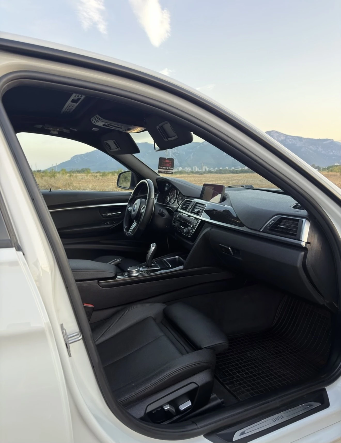 BMW 330 xi, снимка 7 - Автомобили и джипове - 55806143