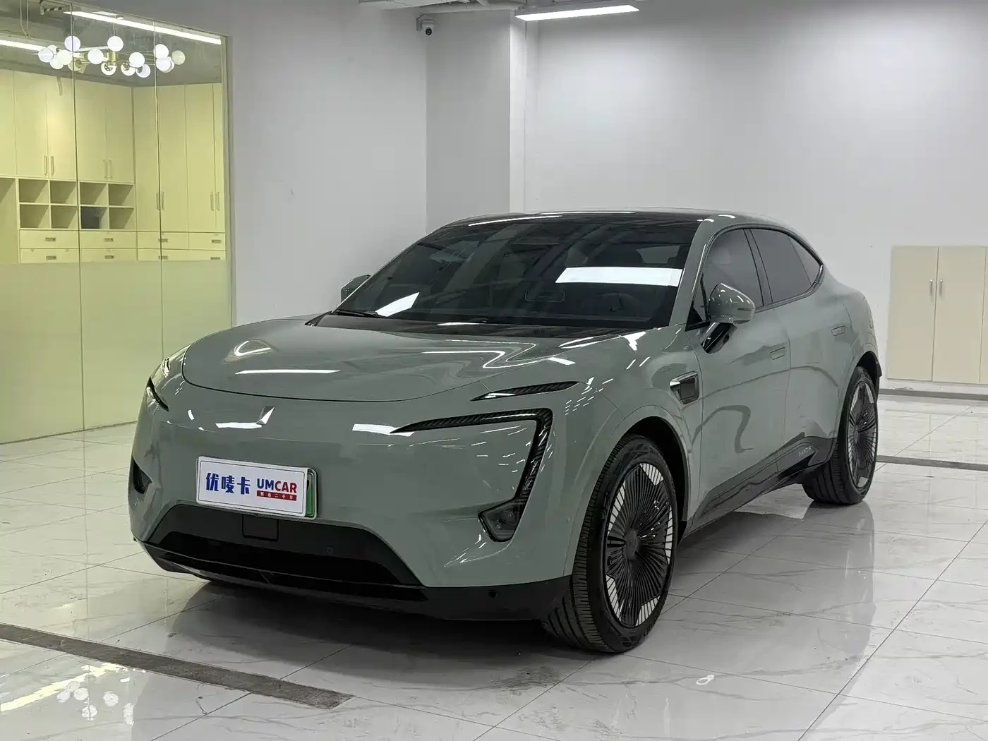 Avatr 11 2023* DUAL MOTOR* 578HP* AWD* 90 KWH* LUXURY* КРАЙ