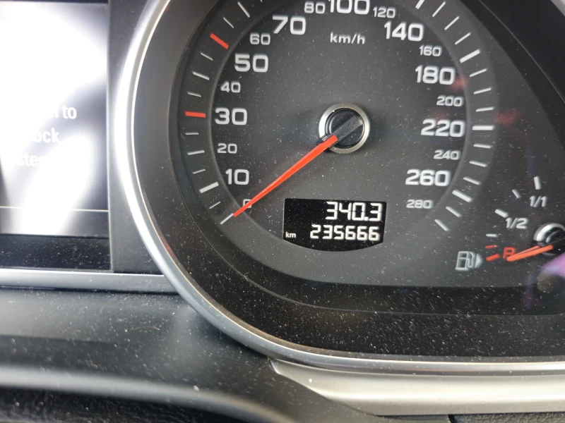 Audi Q7, снимка 2 - Автомобили и джипове - 51882785