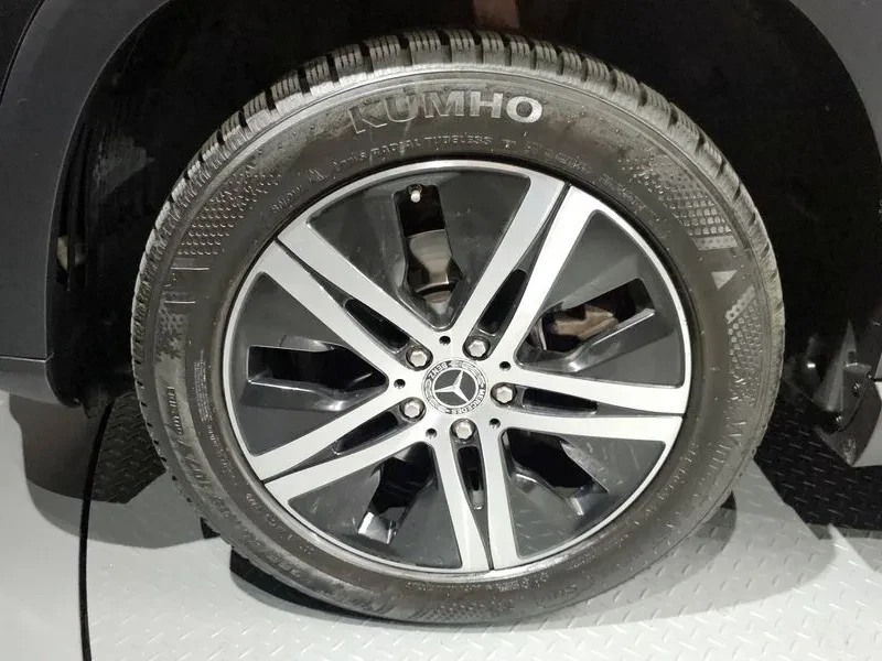Mercedes-Benz GLE D 4MATIC, снимка 5 - Автомобили и джипове - 55010930