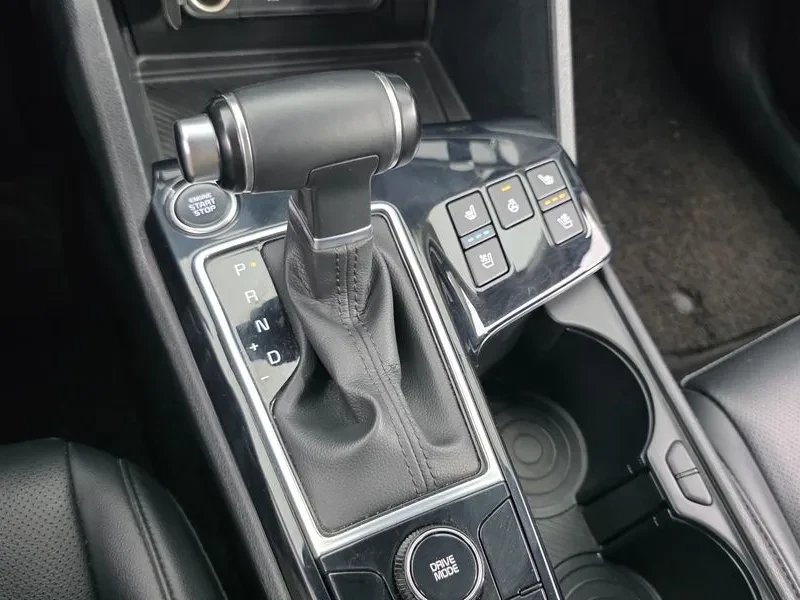 Kia Sportage 2.0 2Wd Prestige - САМО 30% АВАНС, снимка 9 - Автомобили и джипове - 55787540