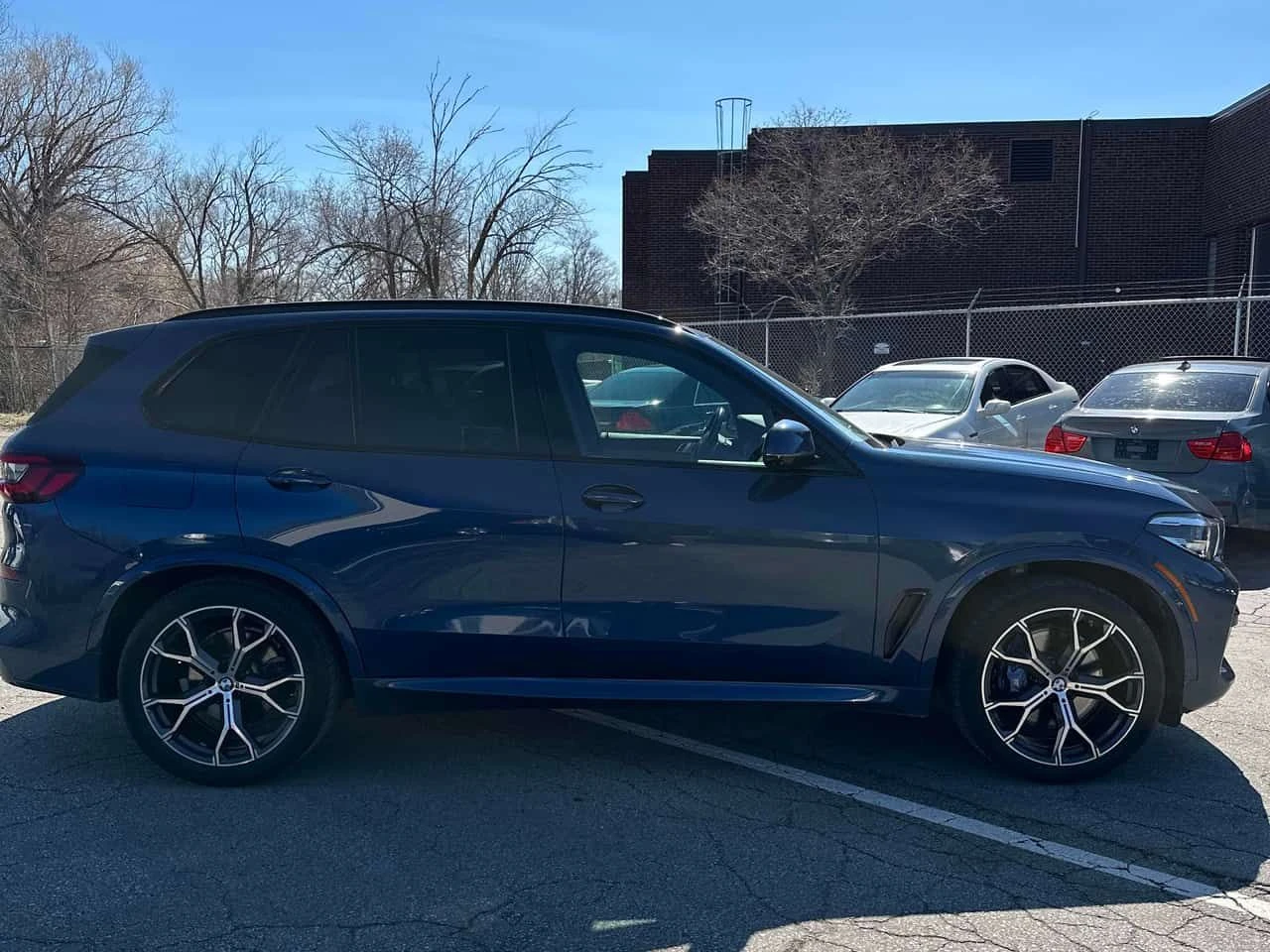 BMW X5 | DISTRONIC| SWAROVSKI| SKY LOUNGE| SOFT CLOSE, снимка 4 - Автомобили и джипове - 54229120