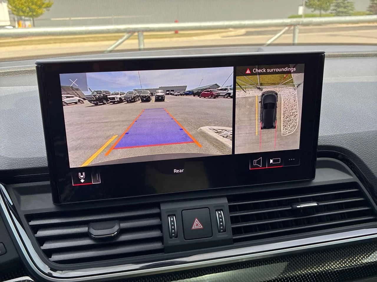 Audi SQ5 | Technik | DISTRONIC | 360 | HUD | ПАНОРАМА | B&O, снимка 17 - Автомобили и джипове - 54783316