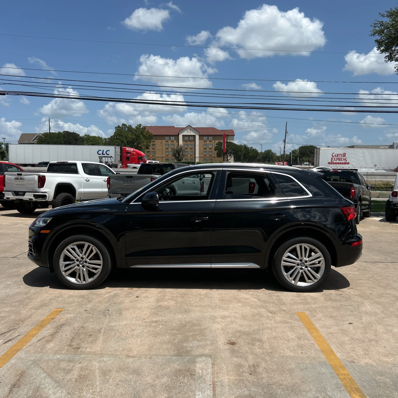 Audi Q5 PREMIUM PLUS 2.0t, снимка 3 - Автомобили и джипове - 55112722