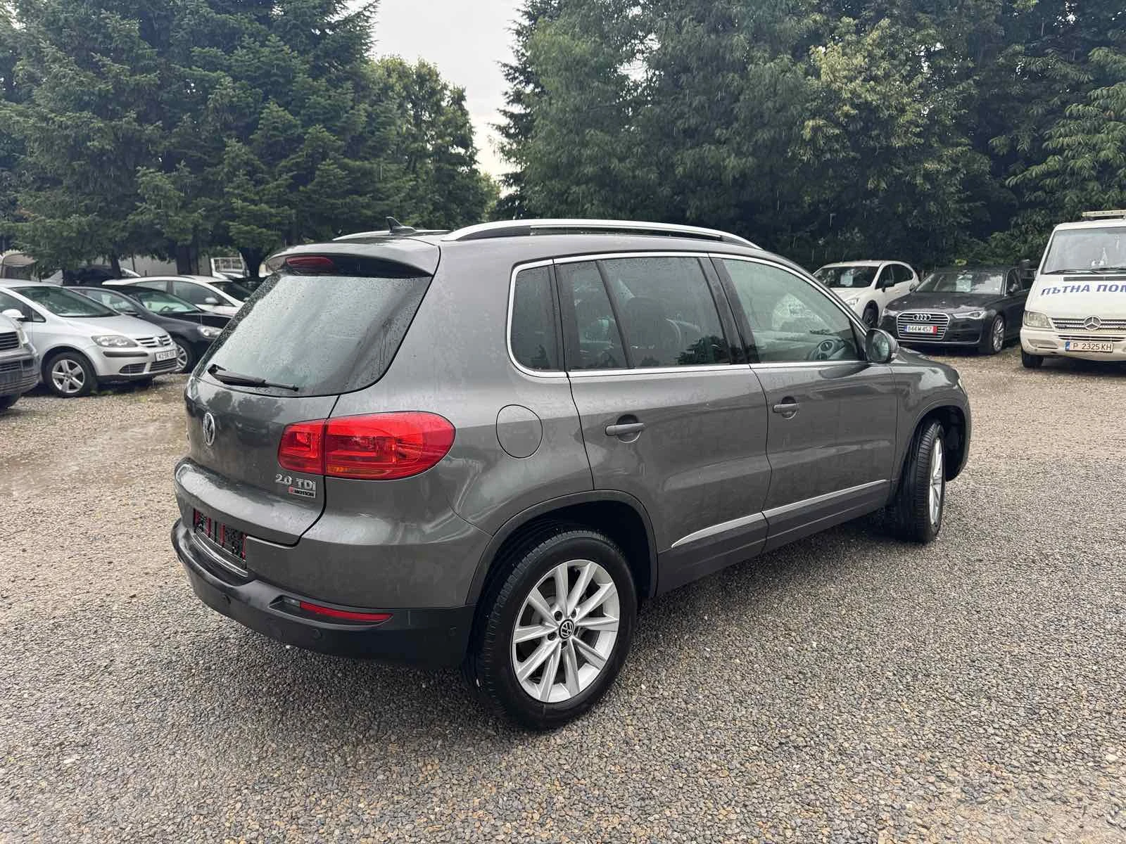 VW Tiguan 2000TDI/DSG, 150kc/4x4, снимка 4 - Автомобили и джипове - 55263540
