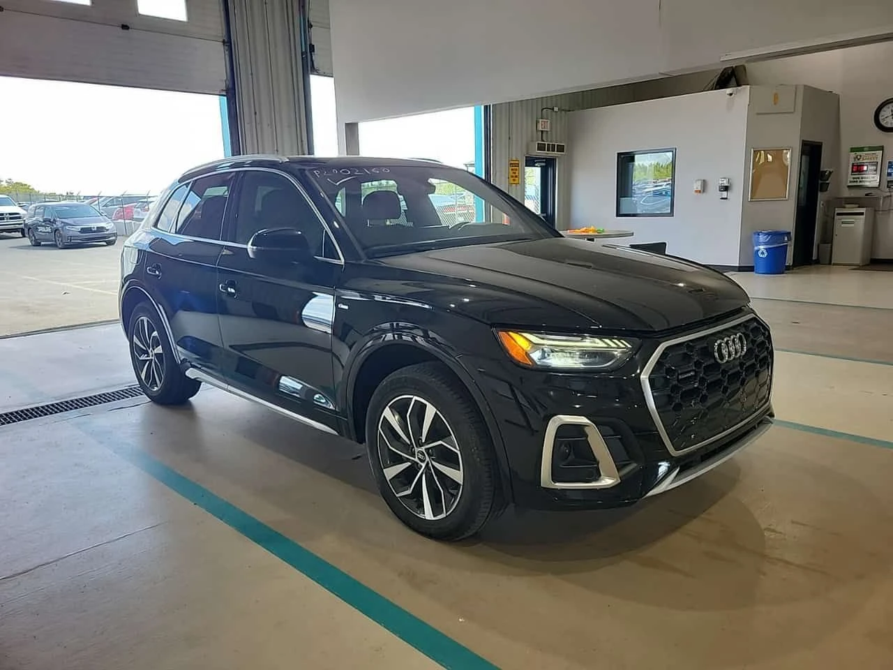 Audi Q5 TECHNIK/2 КЛЮЧА/ПАНО/ДИСТРОНИК/360/ПОДГРЕВ/, снимка 2 - Автомобили и джипове - 55318420