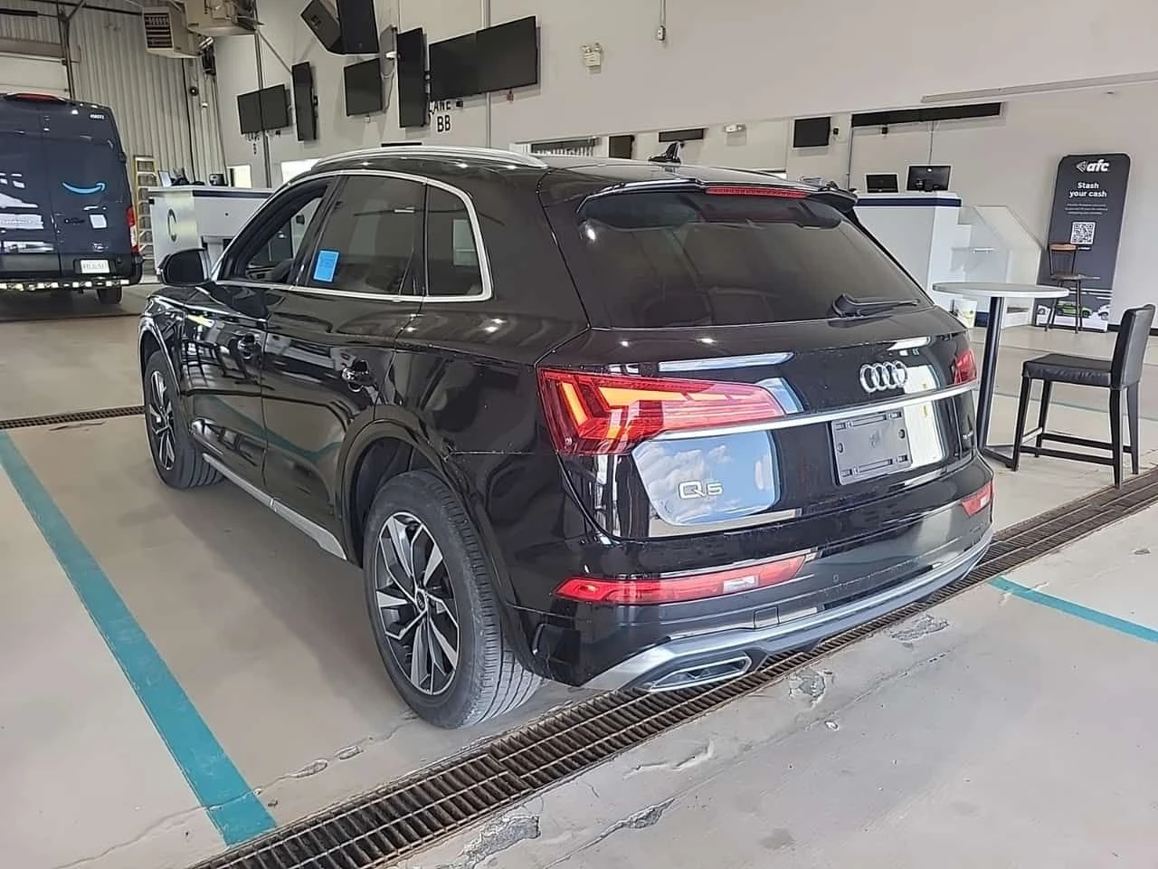 Audi Q5 TECHNIK/2 КЛЮЧА/ПАНО/ДИСТРОНИК/360/ПОДГРЕВ/, снимка 4 - Автомобили и джипове - 55318420