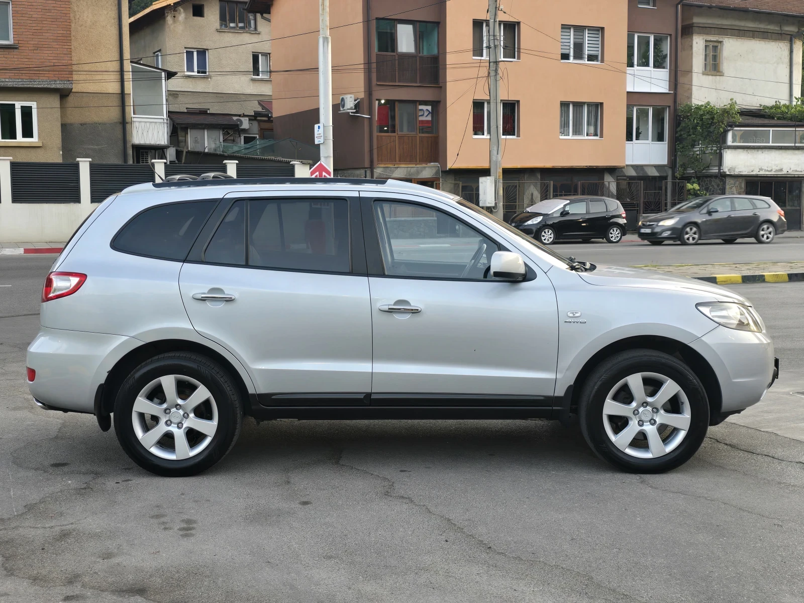 Hyundai Santa fe Топ състояние внос Италия, снимка 10 - Автомобили и джипове - 55547765