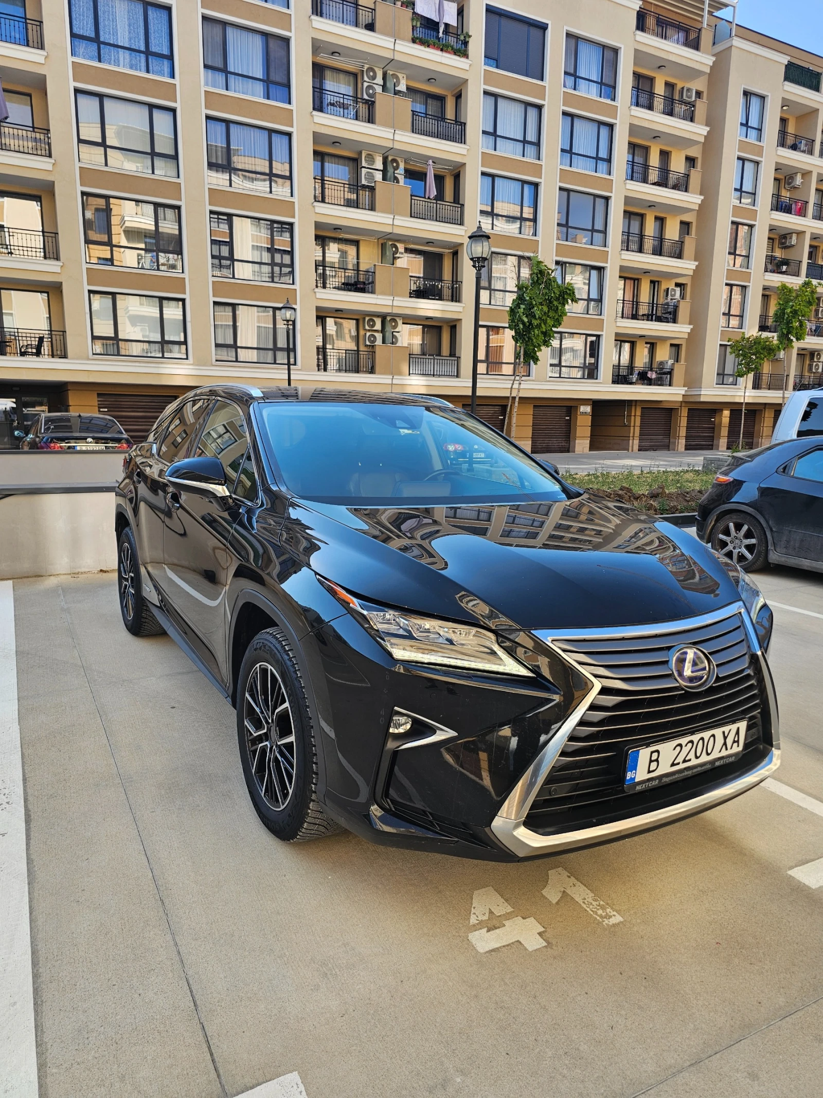 Lexus RX 450h, снимка 2 - Автомобили и джипове - 55579371