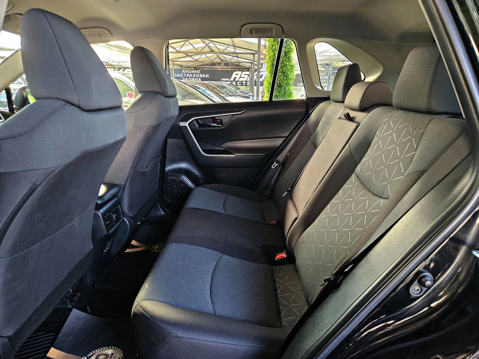 Toyota Rav4 MULTI-TERRAIN/CAMERA/CAR PLAY/ПОДГРЕВ/BLIND SPOT, снимка 16 - Автомобили и джипове - 56008078