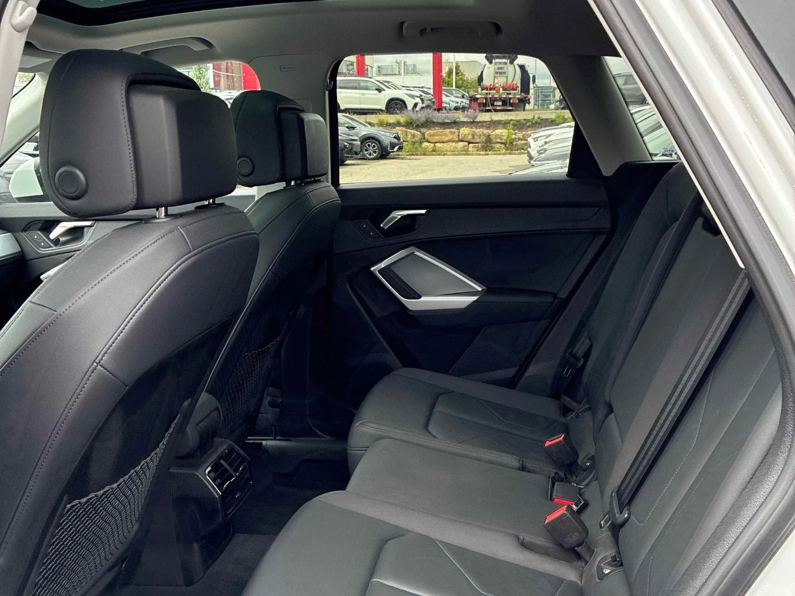 Audi Q3 40TFSI * ���������� * (���� �� ��) | Mobile.bg � ����������� 12