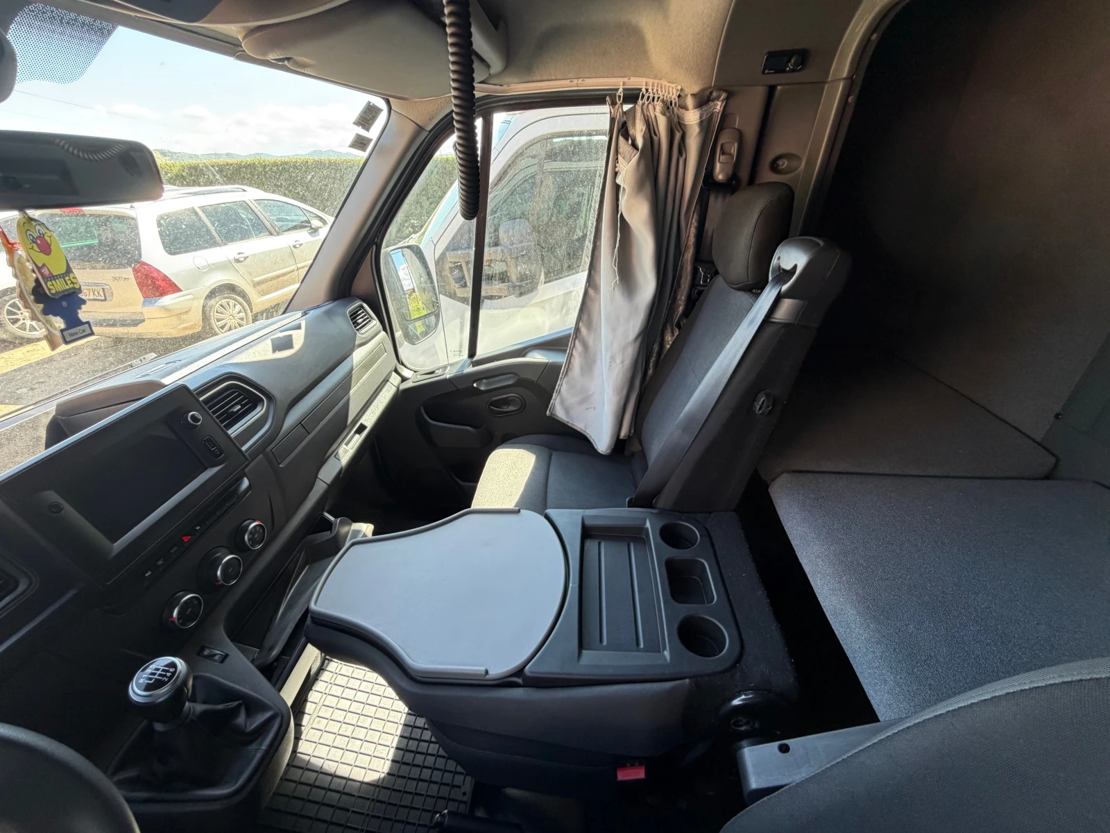 Renault Master Europe Cargo, снимка 15 - Бусове и автобуси - 54699307