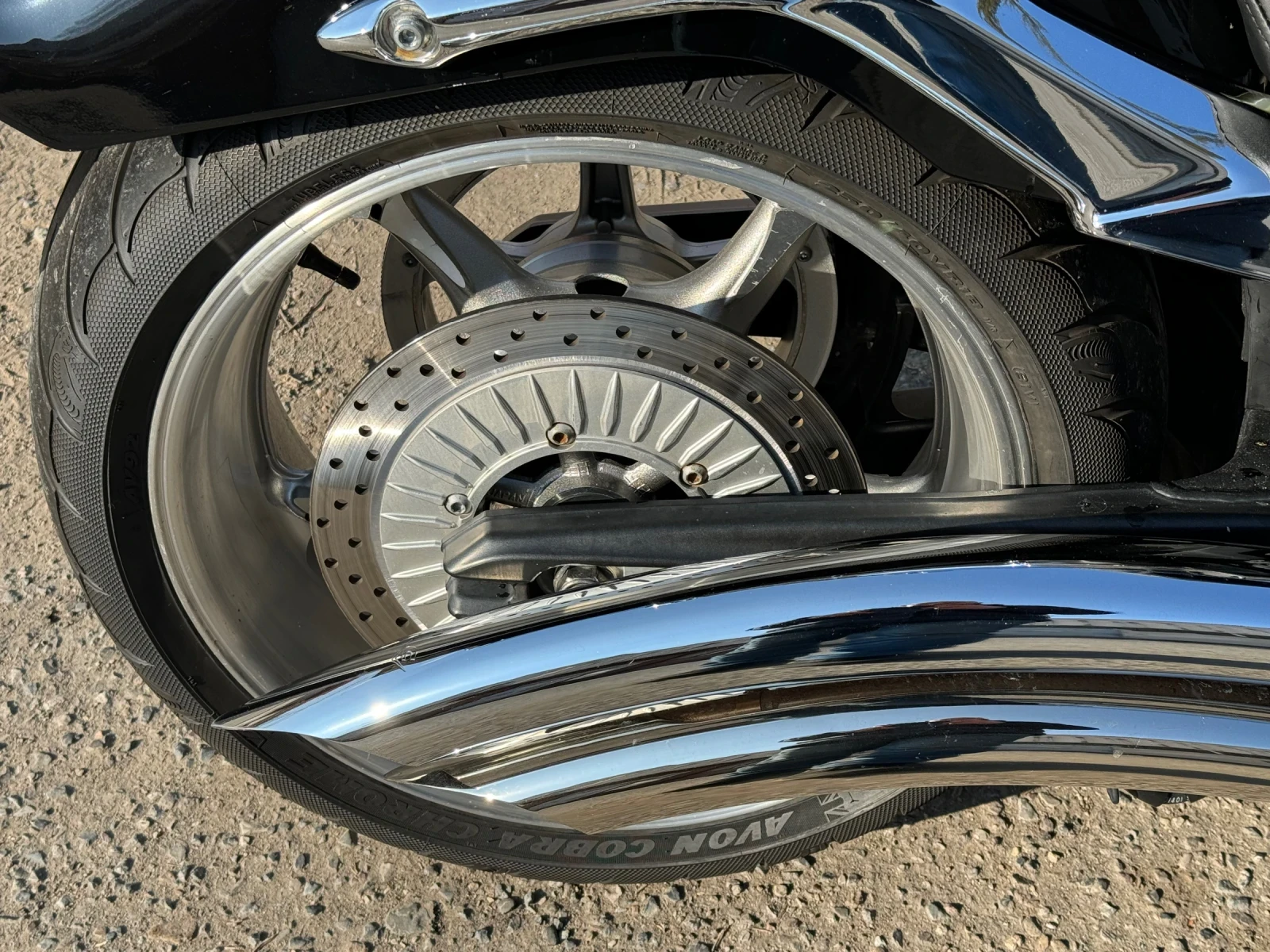 Yamaha Raider Чопър - изображение 3