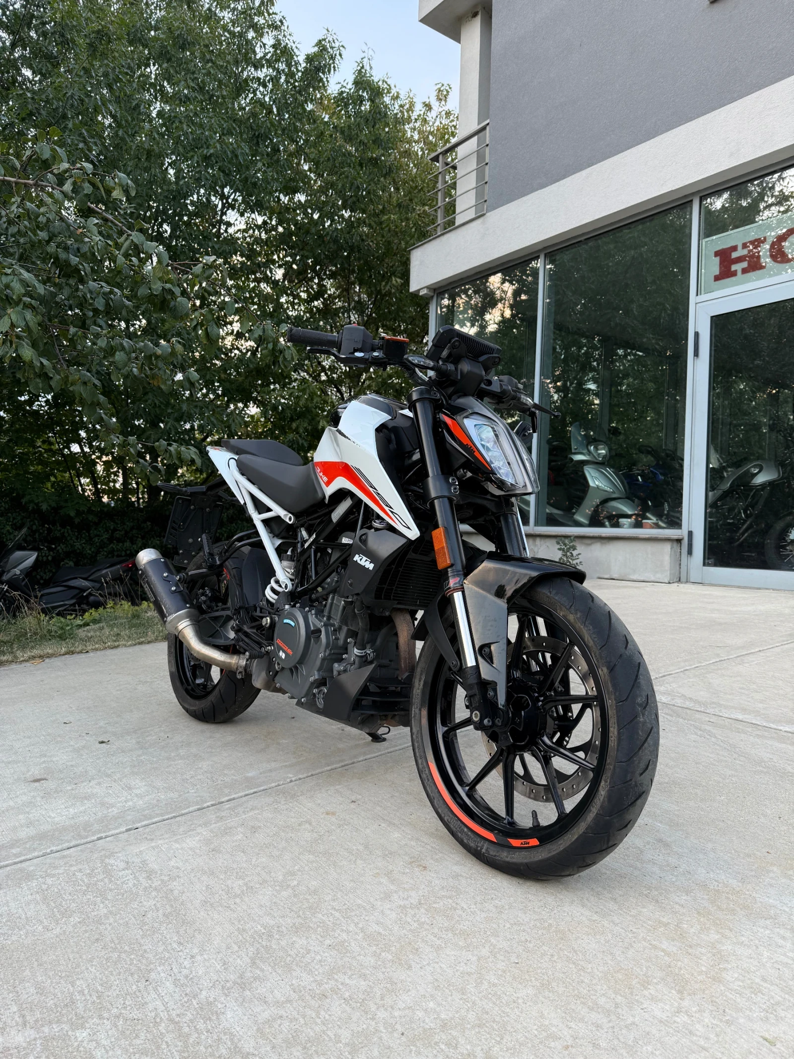 Ktm Duke 2023 390 11000 km, снимка 2 - Мотоциклети и мототехника - 56132833