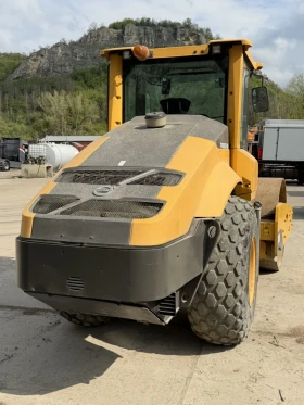 Валяк Volvo SD135B , снимка 3