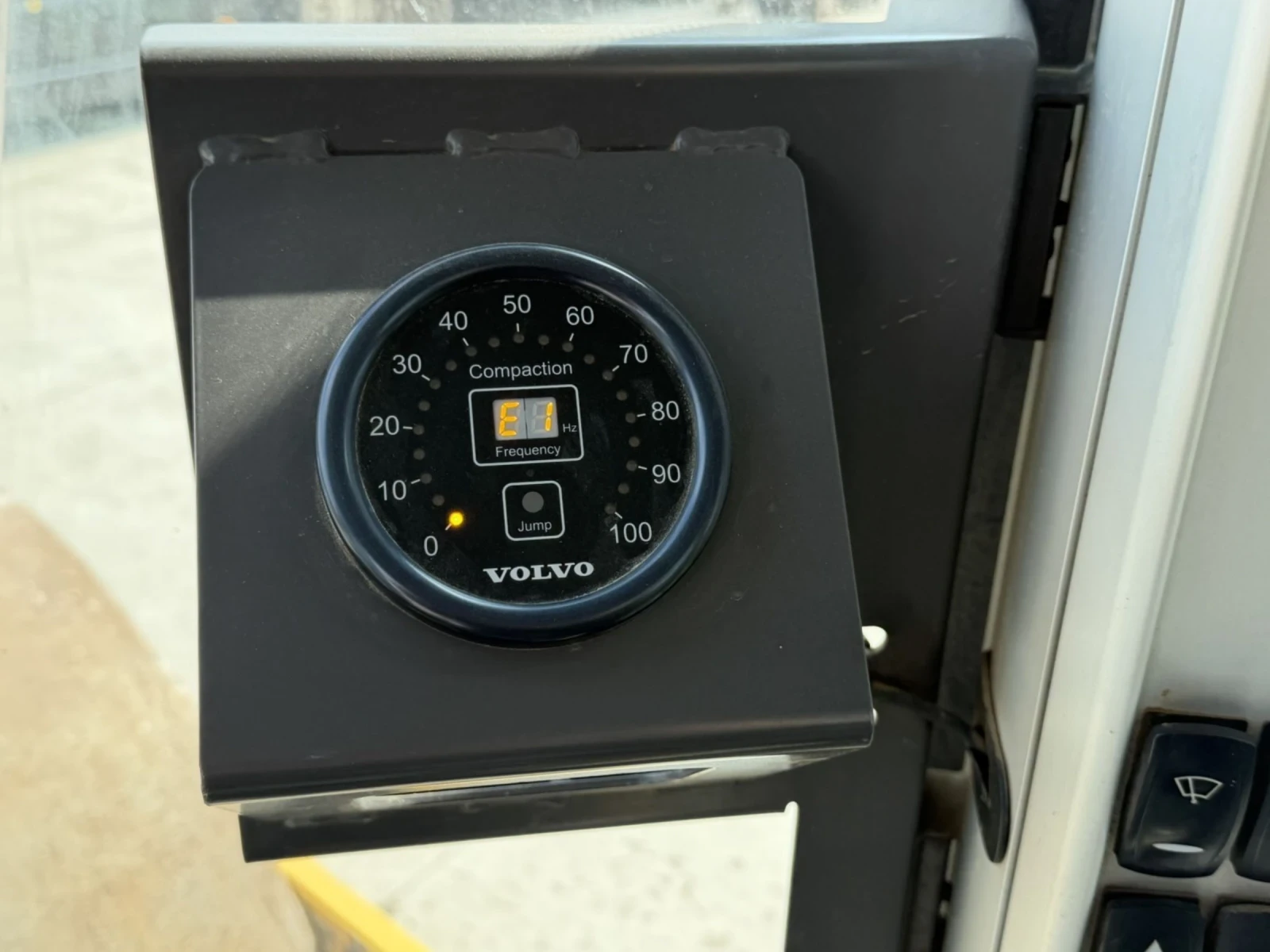 Валяк Volvo SD135B , снимка 5 - Индустриална техника - 54271686