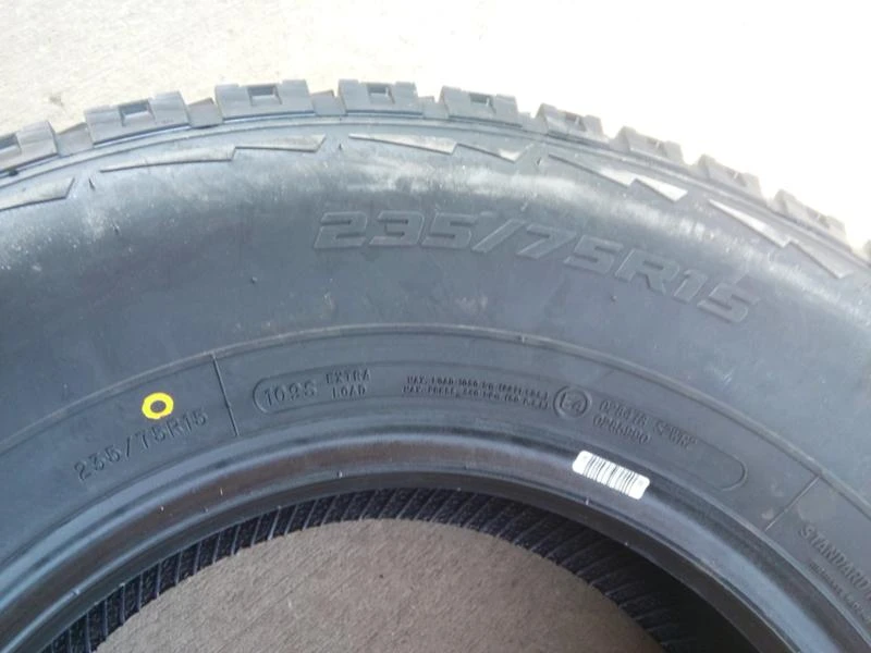 Гуми Всесезонни 235/75R15, снимка 6 - Гуми и джанти - 45649511