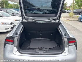 Toyota Prius Limited AWD PHEV 13.6kWh, снимка 9