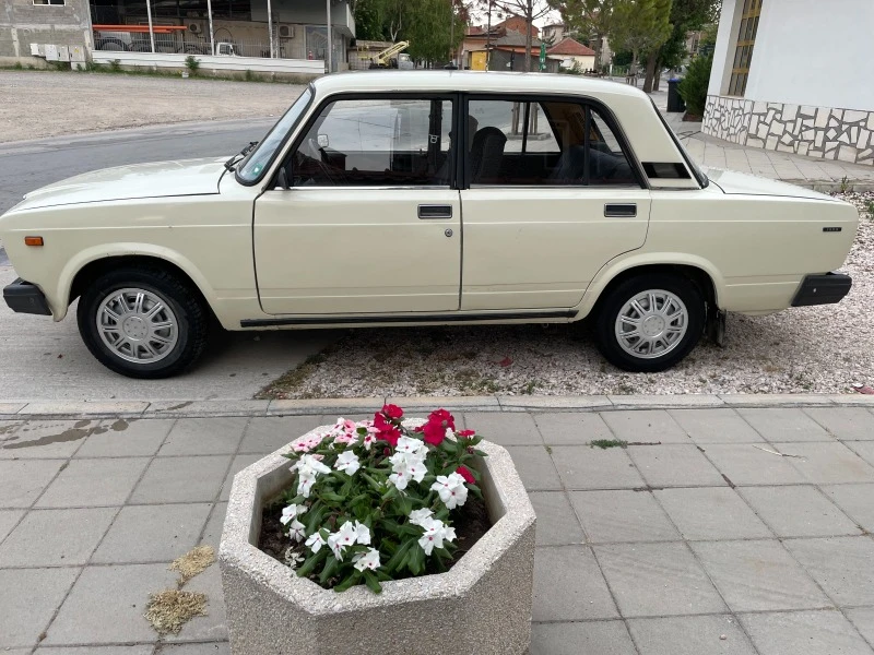 Lada 2107, снимка 2 - Автомобили и джипове - 47530057