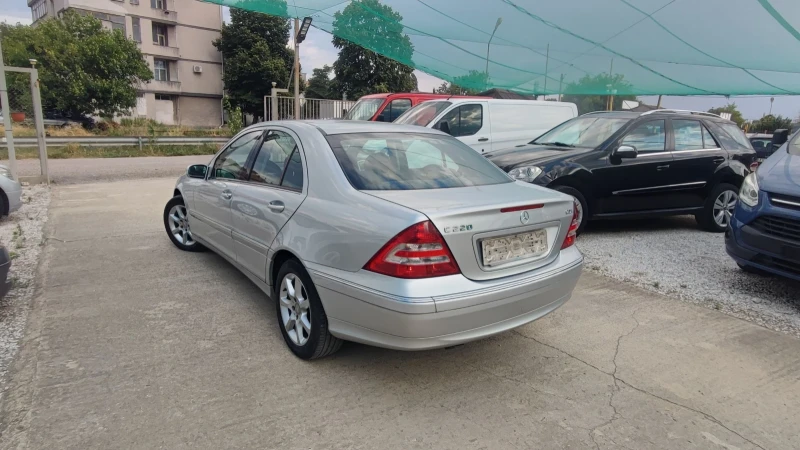 Mercedes-Benz C 220 CDI facelift, снимка 9 - Автомобили и джипове - 46863363