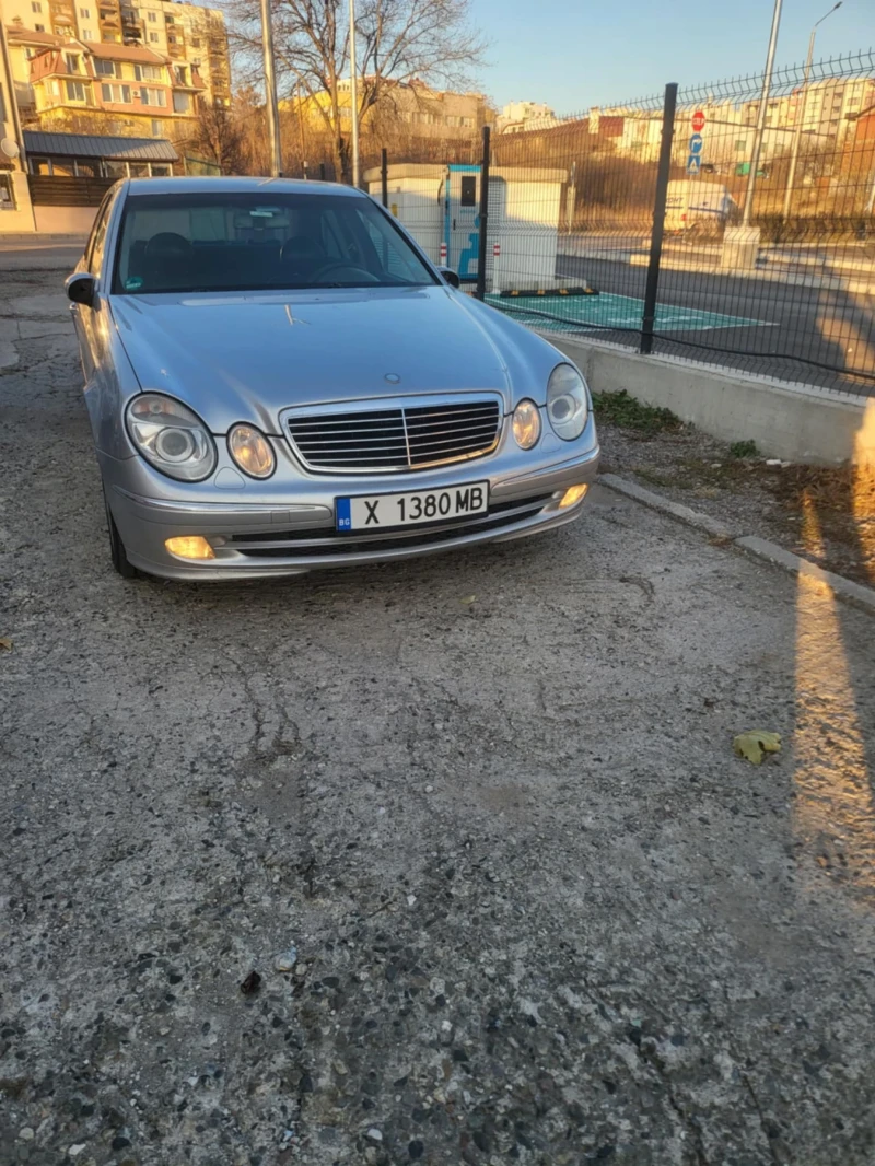 Mercedes-Benz E 320, снимка 1 - Автомобили и джипове - 48130221