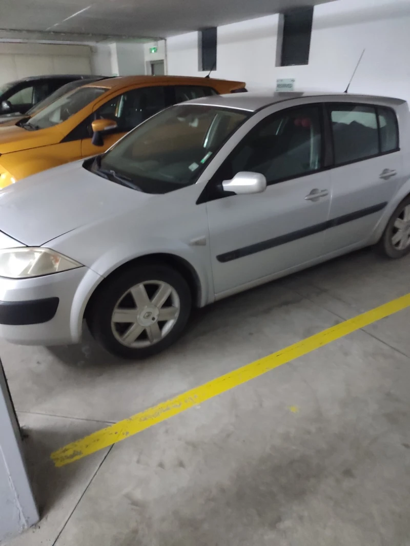 Renault Megane, снимка 2 - Автомобили и джипове - 48628255