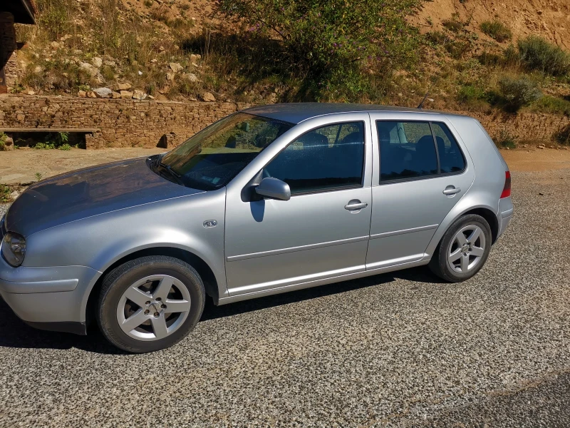 VW Golf, снимка 3 - Автомобили и джипове - 52570650
