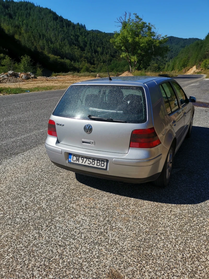 VW Golf, снимка 4 - Автомобили и джипове - 52570650