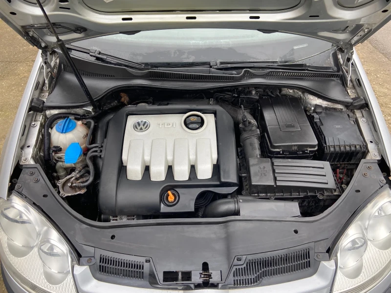 VW Golf !!!ПРОДАВА СЕ !!! Голф 5 1.9тди 105 к.с. 77kW 2005, снимка 8 - Автомобили и джипове - 52755328