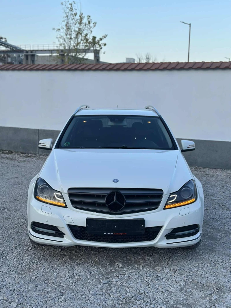Mercedes-Benz C 220 АВАНГАРД / ПОДГРЕВ / МАСАЖ, снимка 3 - Автомобили и джипове - 52849361