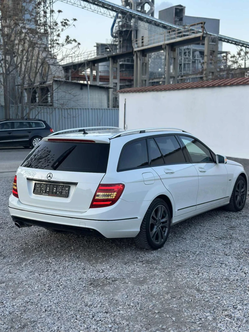 Mercedes-Benz C 220 АВАНГАРД / ПОДГРЕВ / МАСАЖ, снимка 5 - Автомобили и джипове - 52849361