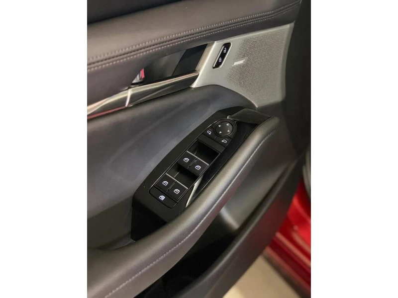 Mazda 3 * GT Auto FWD * CARFAX * БЕЗ ПЪРВОНАЧАЛНА ВНОСКА, снимка 10 - Автомобили и джипове - 52959903