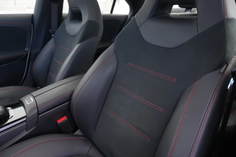 Mercedes-Benz CLA 250 4MATIC * Панорама * KEYLESS * AMG пакет * Carfax , снимка 12 - Автомобили и джипове - 53460498