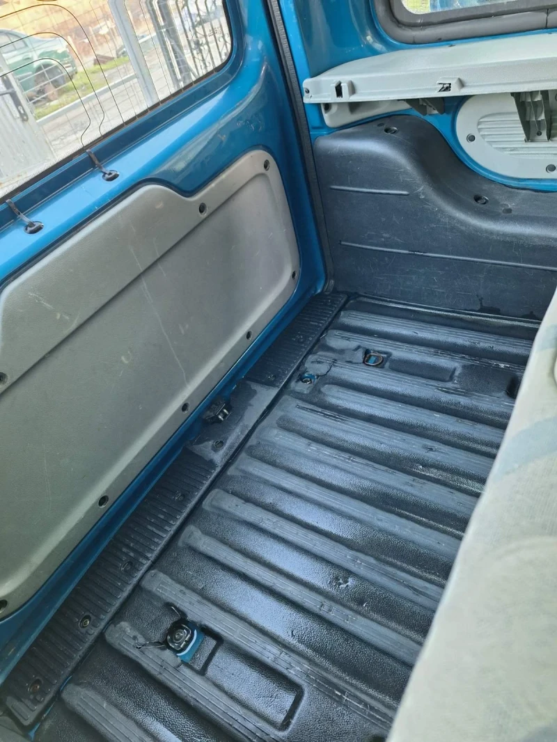 Renault Kangoo 1.9, снимка 6 - Автомобили и джипове - 53475993