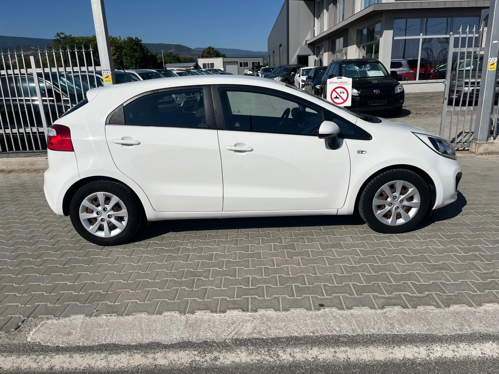 Kia Rio 1.25 i 85 k.c ГАЗ - изображение 4