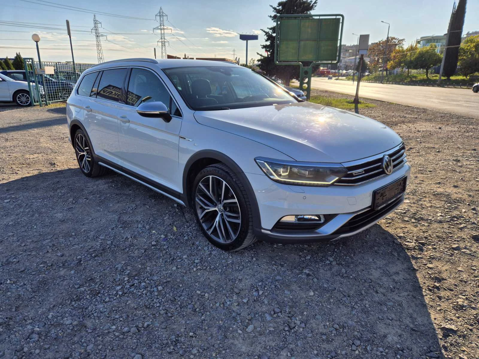 VW Alltrack 2.0TDI 240кс - изображение 7