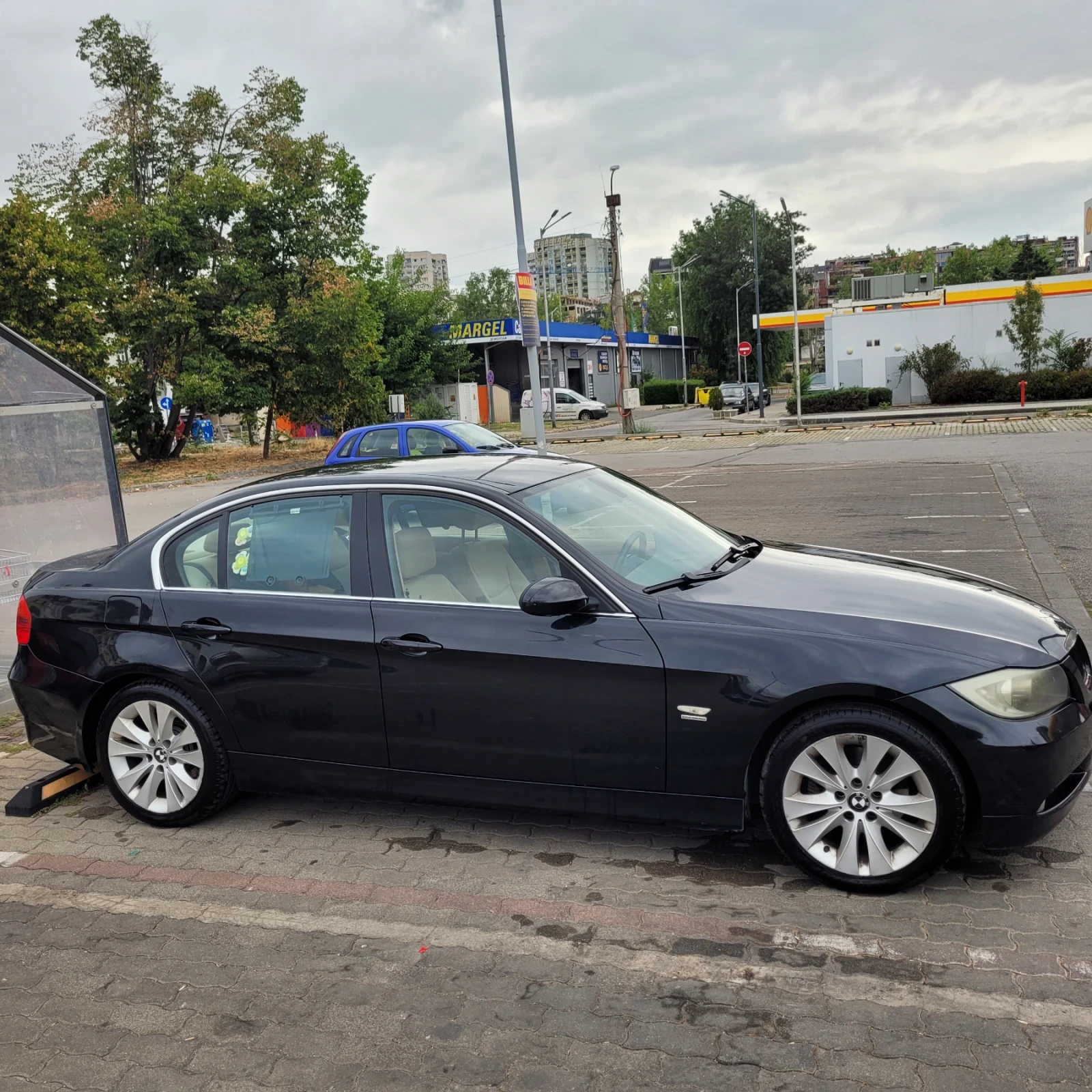 BMW 325 Xdrive e90 - изображение 3