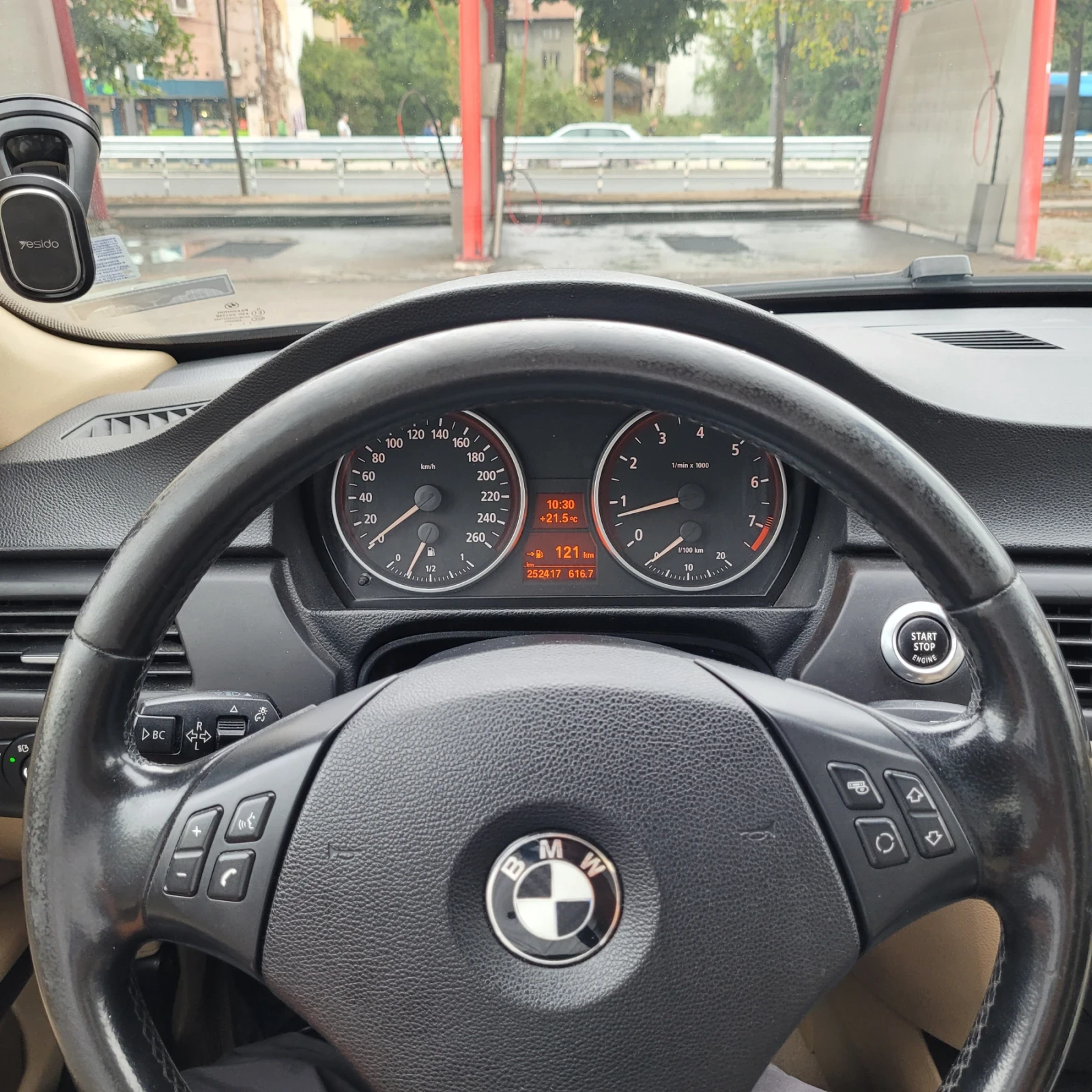 BMW 325 Xdrive e90 - изображение 4