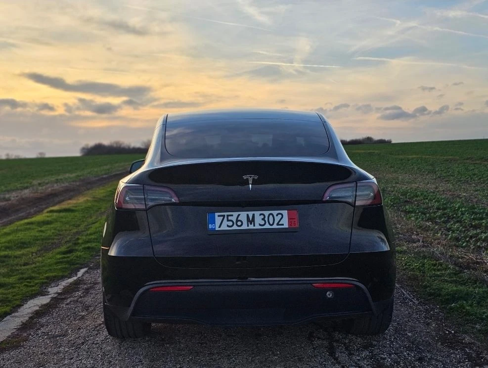 Tesla Model Y Термопомпа, Гарaнция, ЛФП - изображение 5