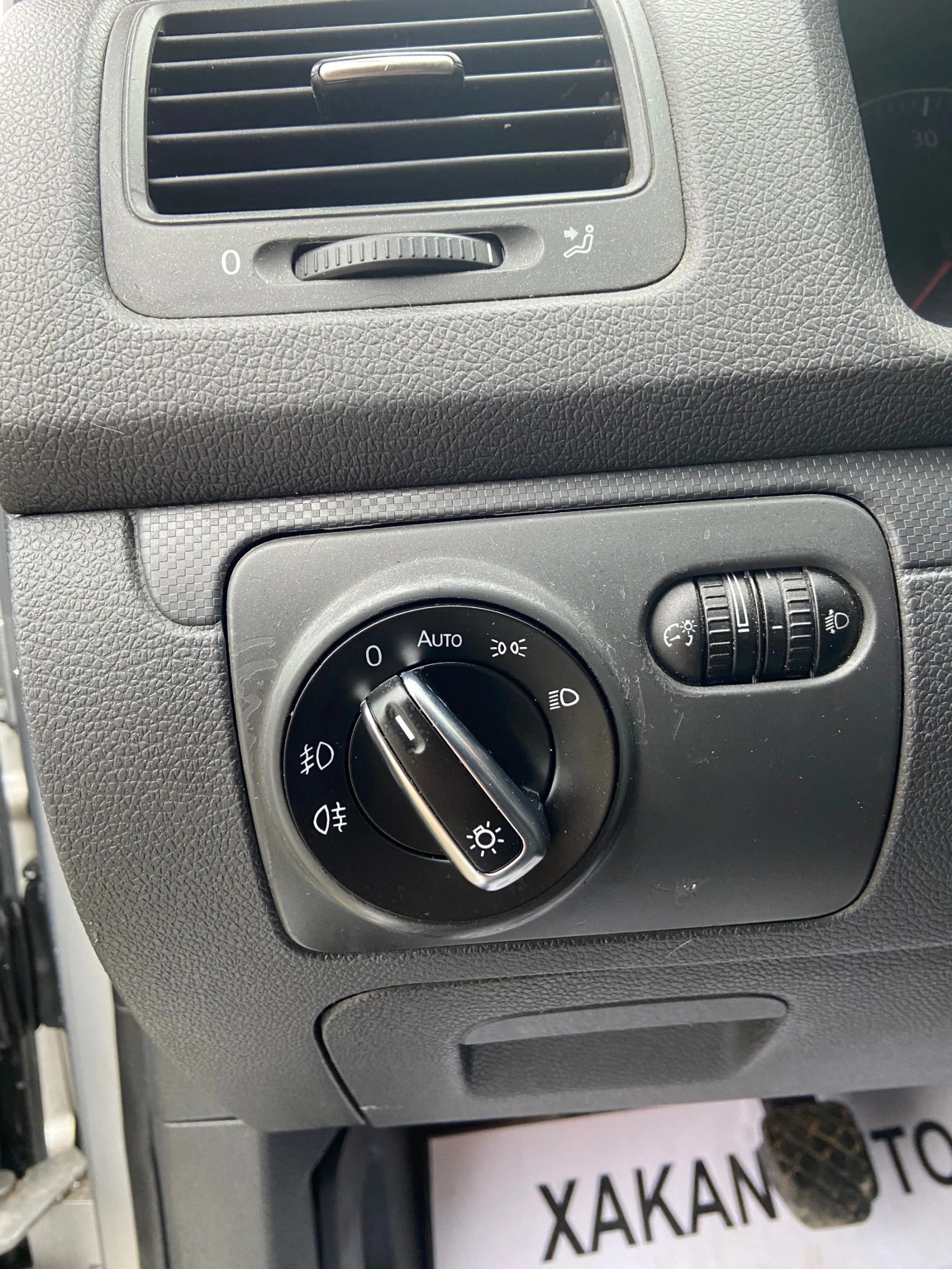 VW Golf !!!ПРОДАВА СЕ !!! Голф 5 1.9тди 105 к.с. 77kW 2005 - изображение 7