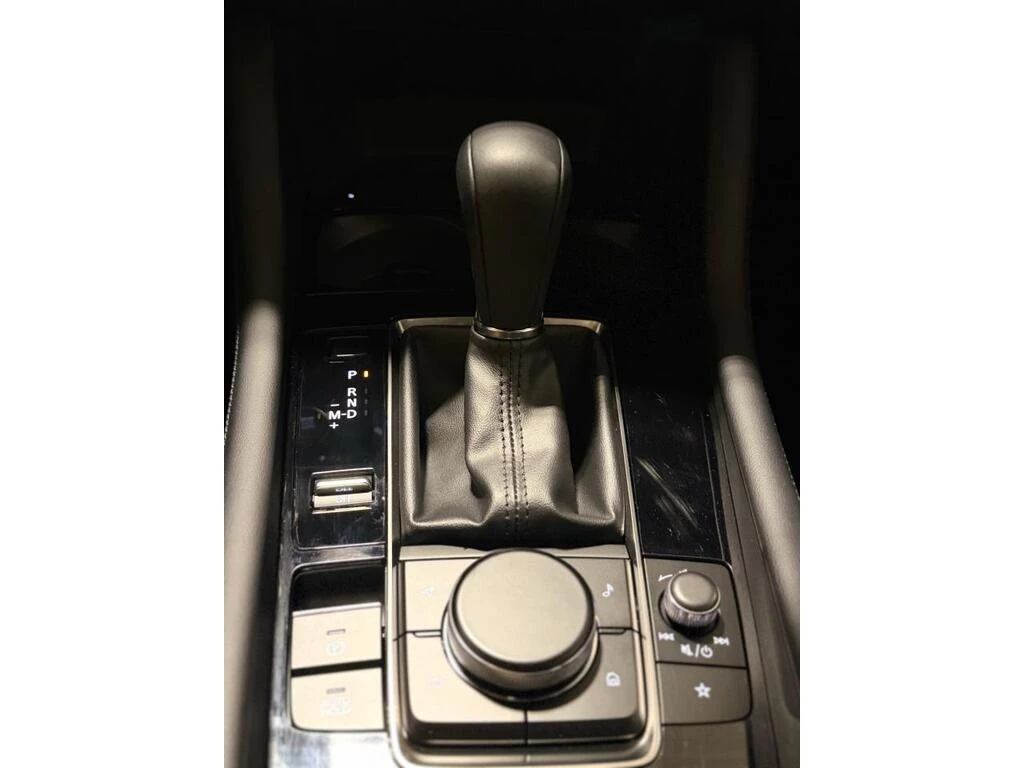 Mazda 3 * GT Auto FWD * CARFAX * ��� ������������ ������ | Mobile.bg � ����������� 13